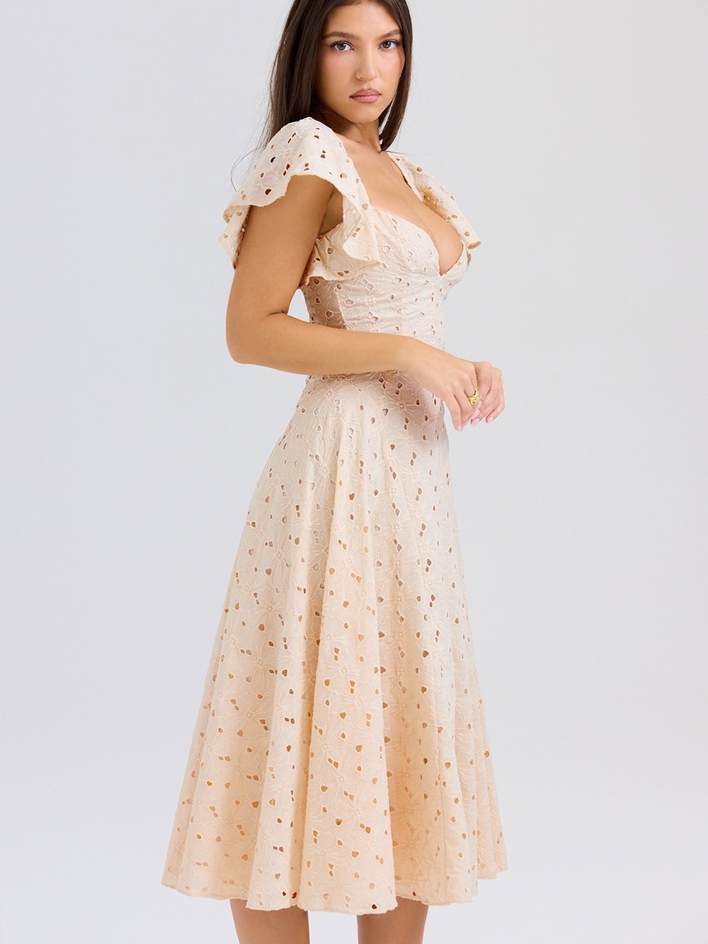 House of CB “Amaya” Cream Midi, Medium - Picture 5 of 10